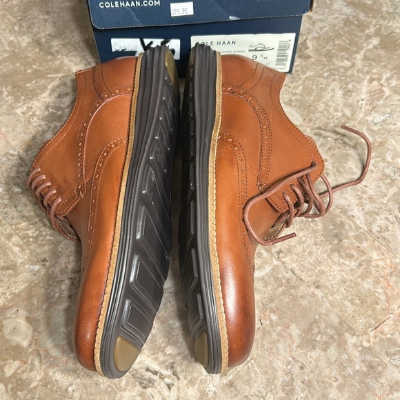 Cole Haan Shoes - Mens 11 - Oxford Original Grand Short Wing Tip - Picture 13 of 14